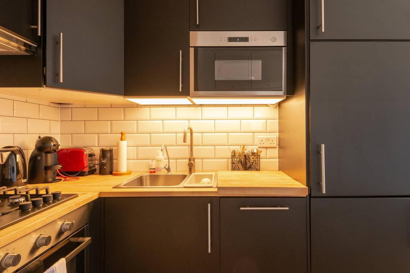 Guestready - 1Br Flat Ideally Located In Zone 2 Fits 3 Apartment ลอนดอน ภายนอก รูปภาพ
